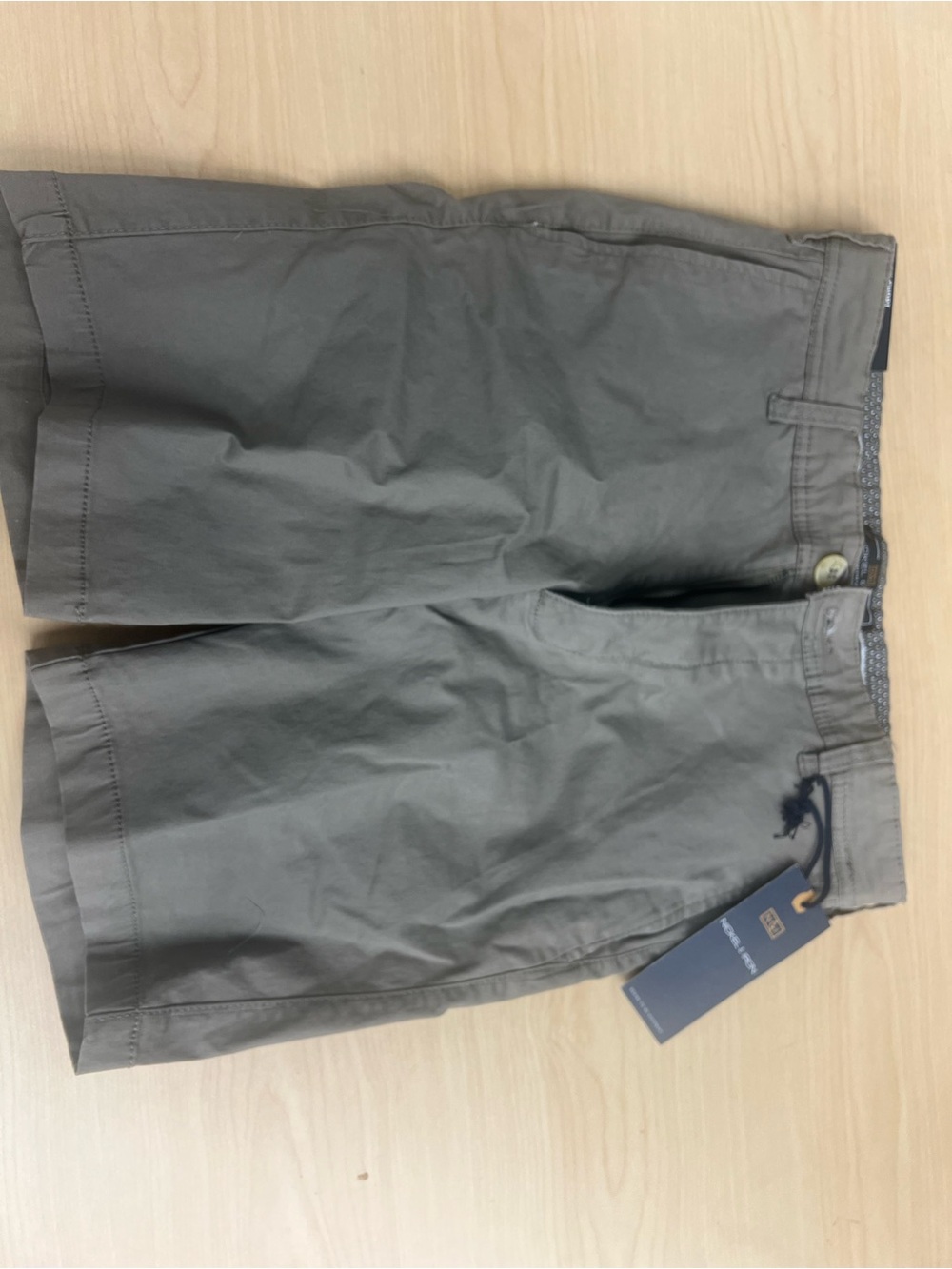 Men's Olive Flat-Front Shorts - Unbranded